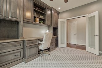 Building Photo - 47 Firethorn Pl