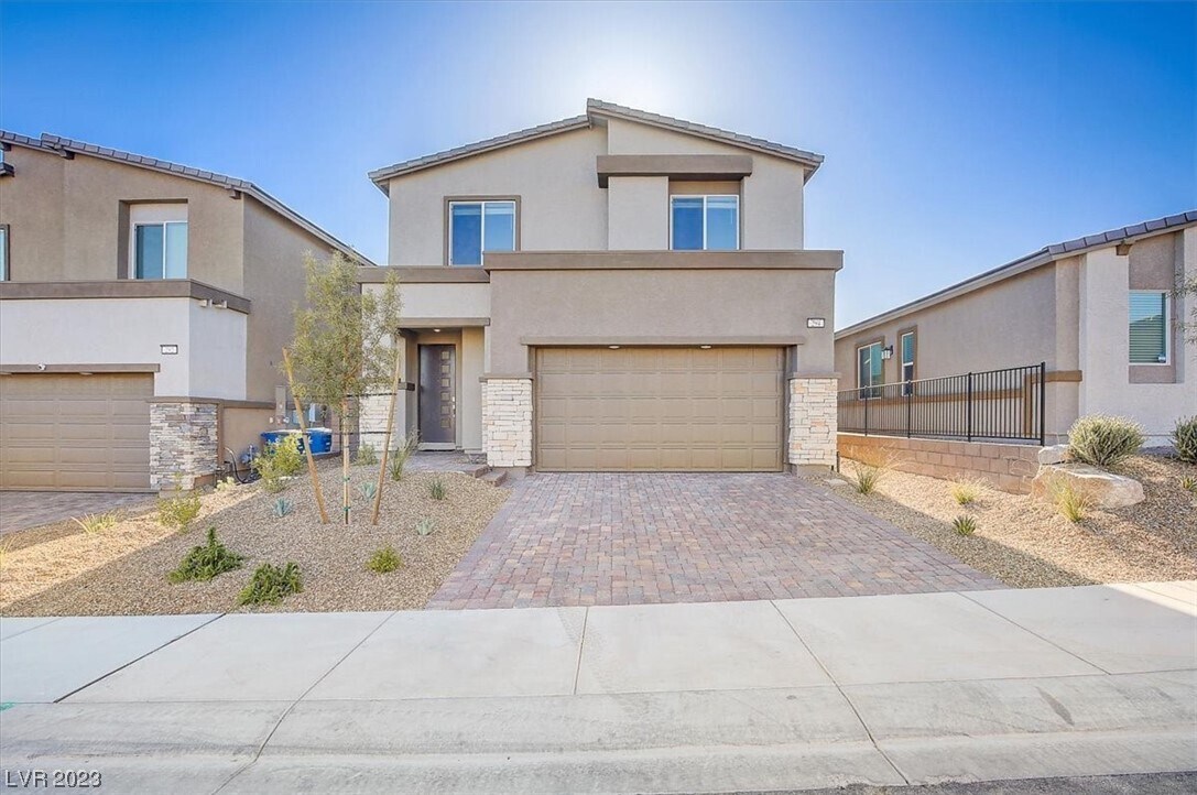 Foto principal - 294 Fletcher Fls St