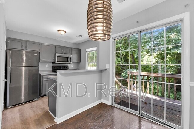Foto del edificio - 6315 Windsor Gate Ln