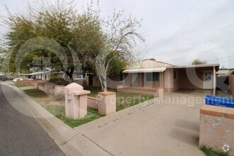 Building Photo - 2417 N 20th Dr