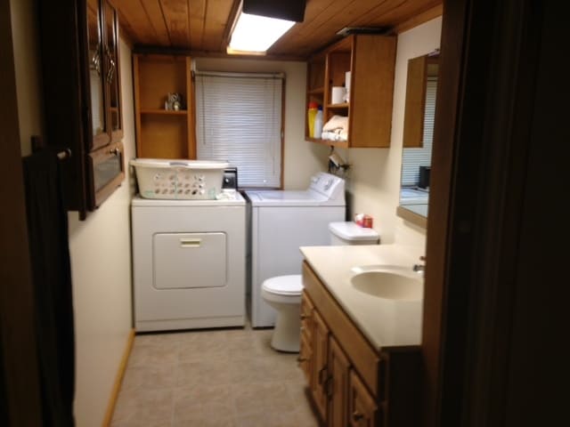 Building Photo - 55 Deer Path Rd