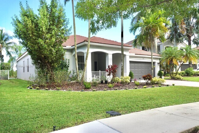 Building Photo - 878 Lavender Cir