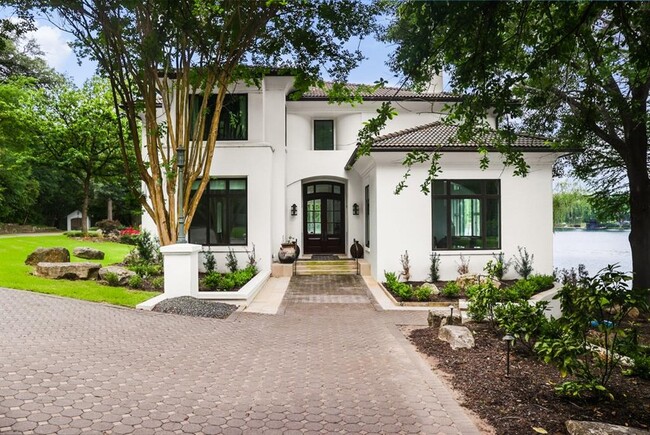Foto del edificio - 4009 Rivercrest Dr
