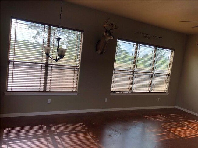 Building Photo - 103 Pahala Ct