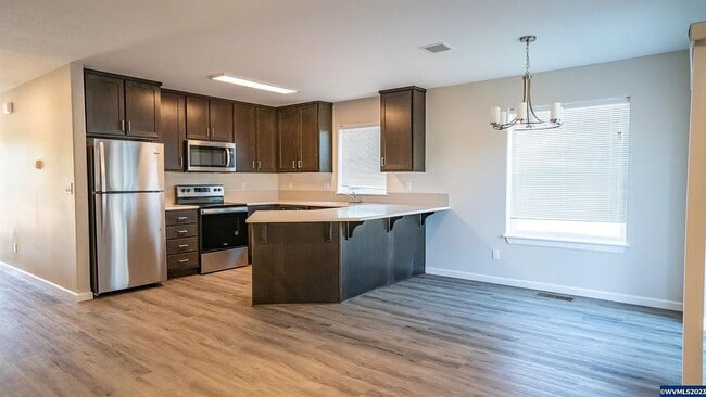 Foto del edificio - Newly Built 3 Bed / 3 Bath Duplex! $500 Amazon Gift Card! First 1.5 Month's Rent Is Free!