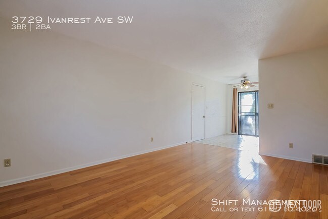 Building Photo - 3729 Ivanrest Ave SW