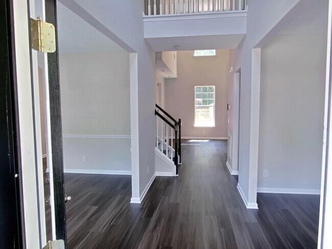Foto del edificio - 3225 Blackwood Ln