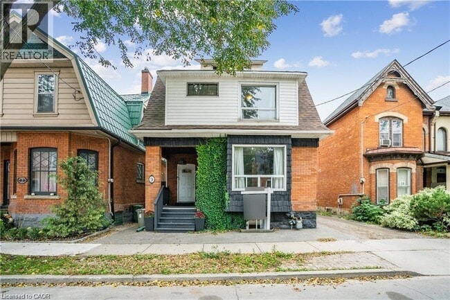 Building Photo - 9 Blythe St