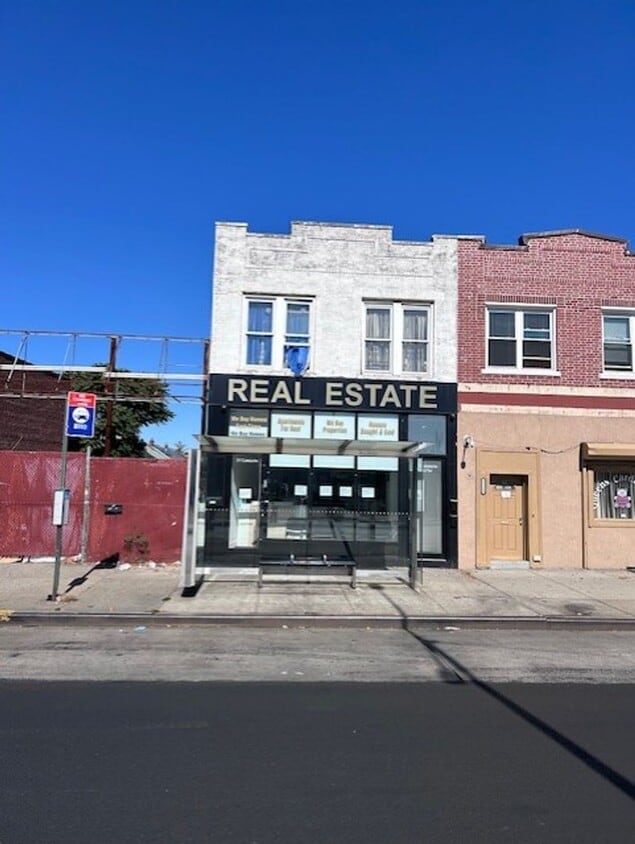 Photo - 211-13 JAMAICA AVE