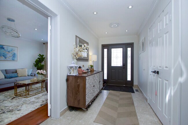 Photo du bâtiment - 1669 Dellbrook Ave