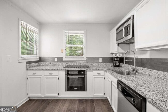 Foto del edificio - 1738 Duke Rd