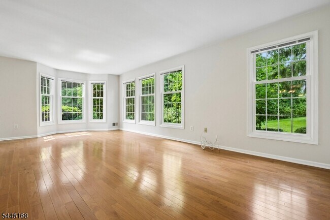 Building Photo - 85 Laurelwood Ct