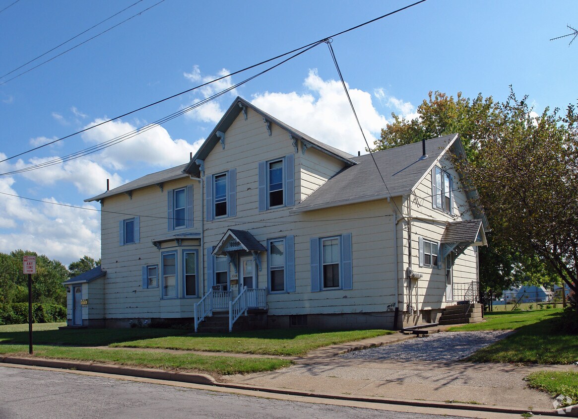 Primary Photo - 1306 3rd St