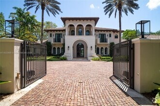 Building Photo - 6450 SW 126th Street Rd