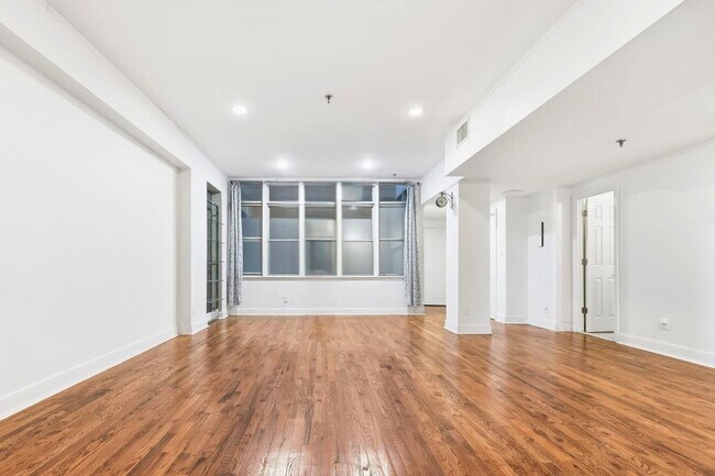 Foto del edificio - 357 Varick St
