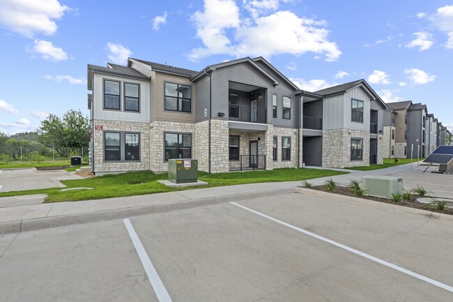 Building Photo - Allers Landing