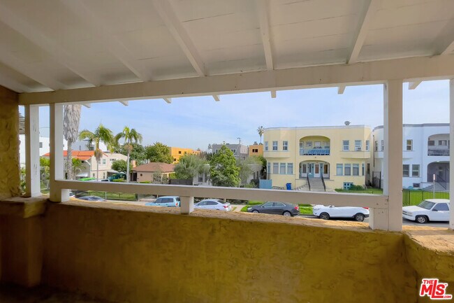 Foto del edificio - 1823 S Highland Ave