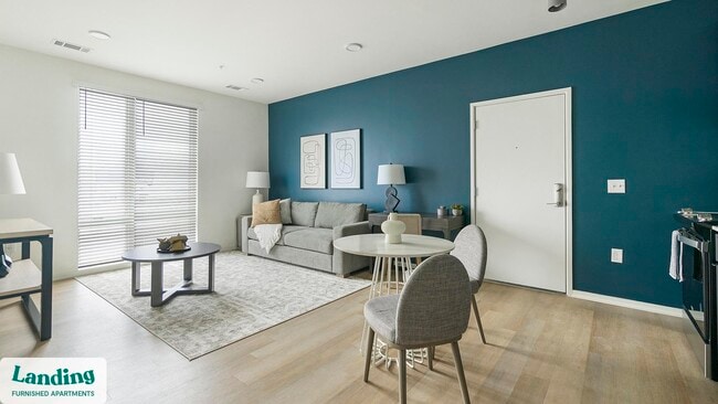 Building Photo - 815 Madison St