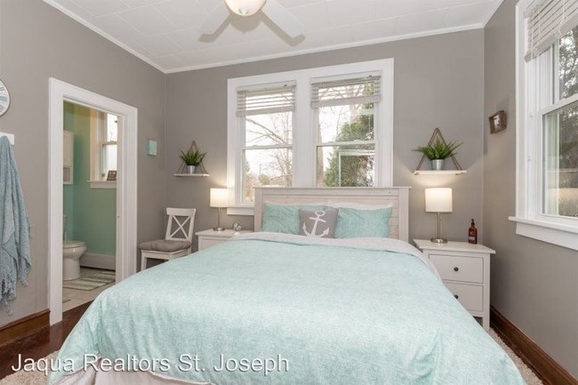 Foto del edificio - 1 br, 1 bath House - 7363 N North Shore Drive