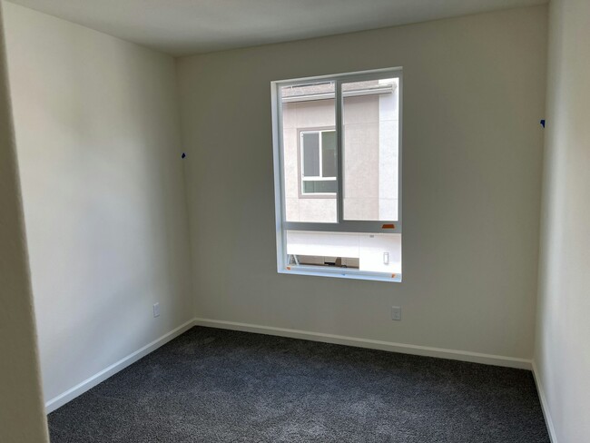 Building Photo - 991 Hunter Trl