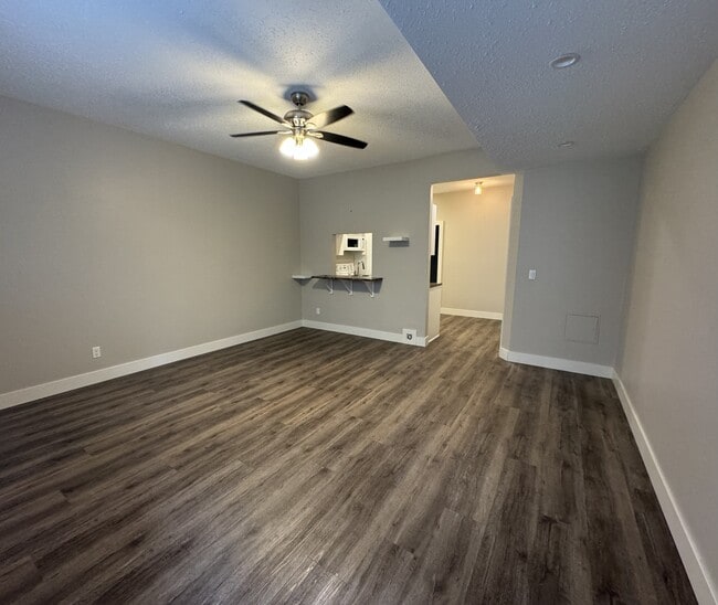 Building Photo - 23855 Zeron Ave