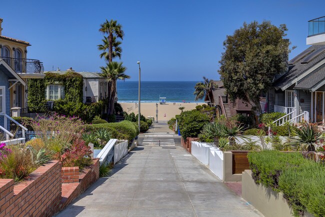 Building Photo - 124 4th St