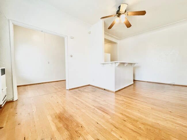 Building Photo - 1055 Sanborn Ave