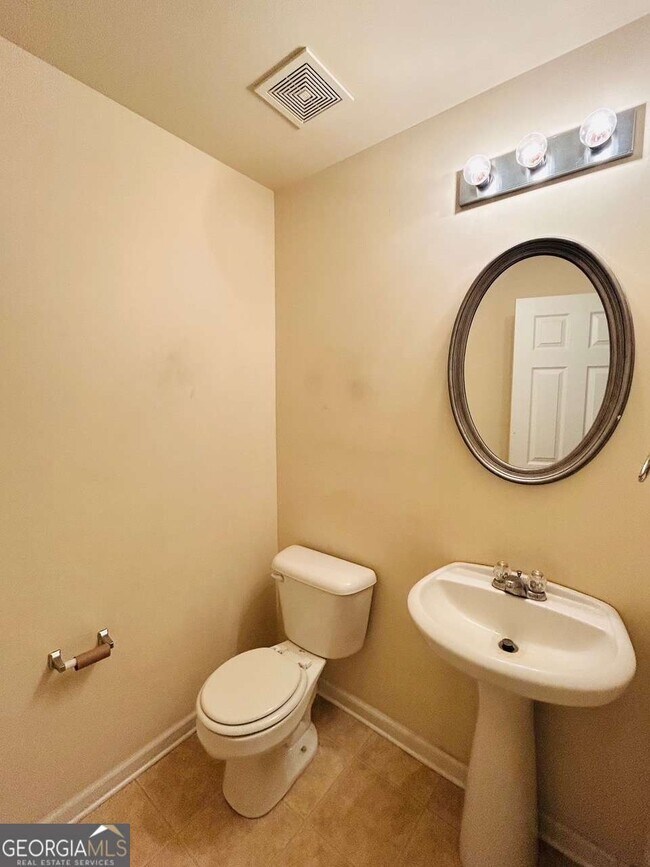 Foto del edificio - 2920 Centerglen Ln