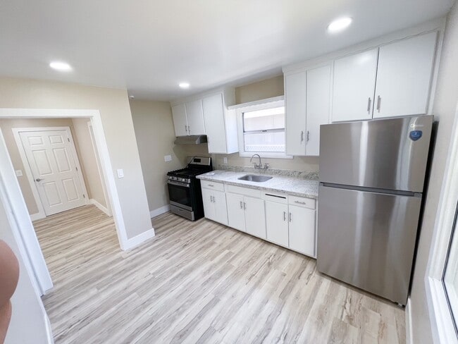 Building Photo - 4905 Mendocino Blvd