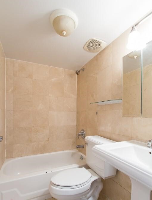 Foto del edificio - 432 E 13th St