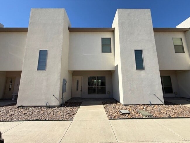 Building Photo - THE DORADO CONDOMINIUMS