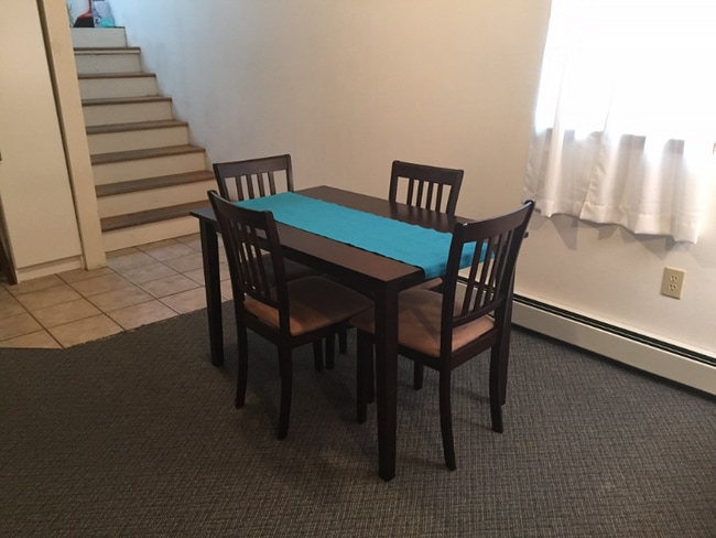 Foto del edificio - 623 E University Ave