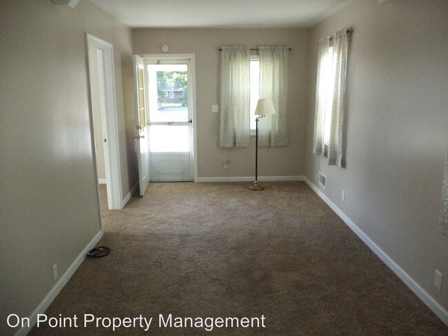 Foto del edificio - 1 br, 1 bath House - 109 W. Spring St.