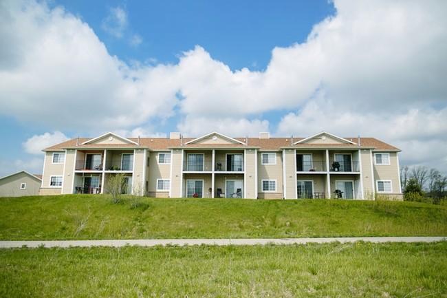 Building Photo - Meadow Ridge Apartments