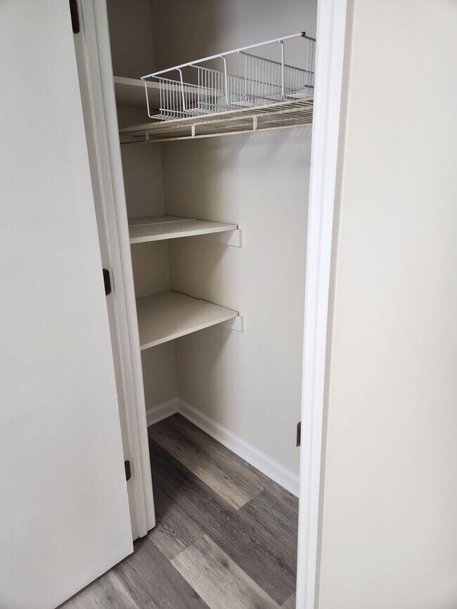 Foto del edificio - One Room Efficiency Apt in Ashland City