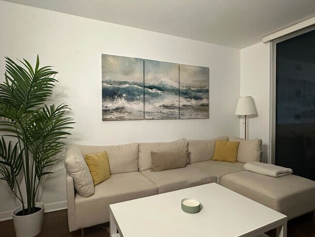 Foto del edificio - 1200 West Ave