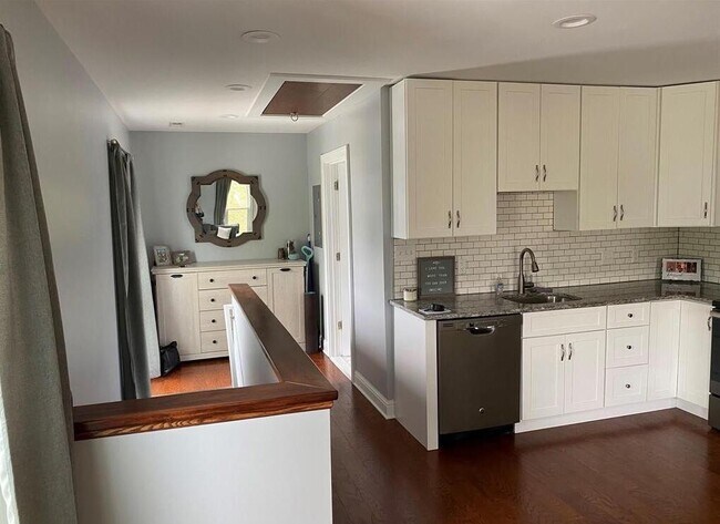 Foto del edificio - 412 Starkweather St