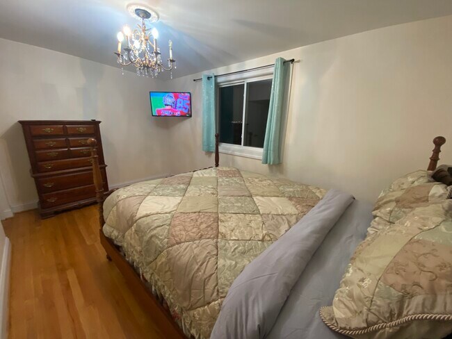 Building Photo - 4131 Cupp Dr