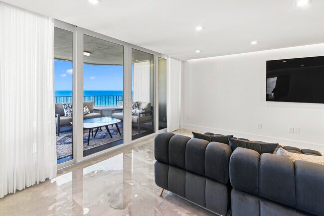 Foto del edificio - 550 S Ocean Blvd