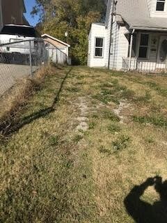 Foto del edificio - 6238 E 10th St