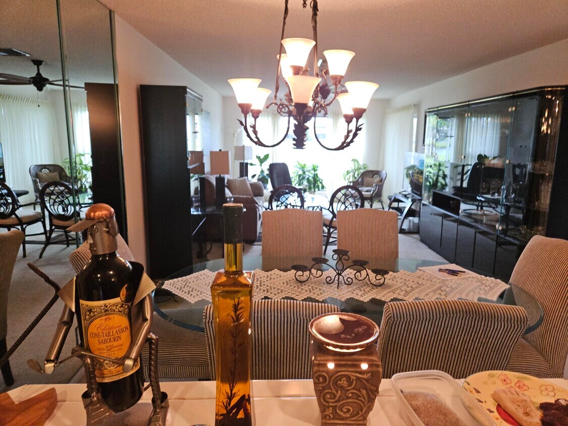 Building Photo - 5753 Spindle Palm Ct