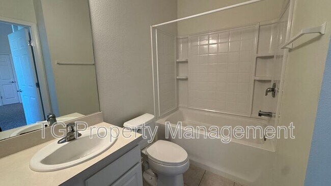 Foto del edificio - 11251 Campfield Dr