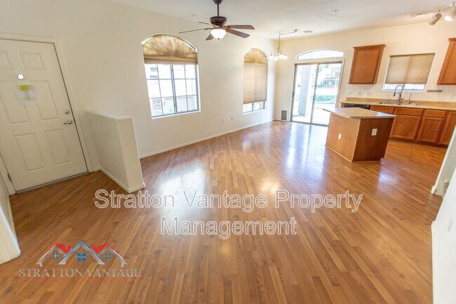 Foto del edificio - 1350 S Greenfield Rd