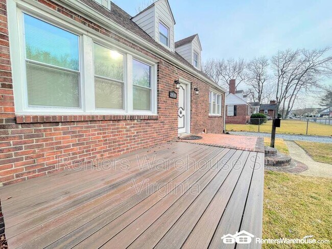 Foto del edificio - 2830 Hollister Ave