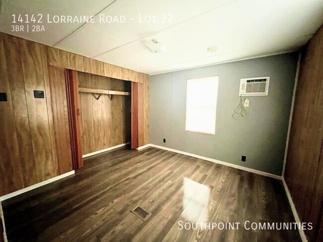 Foto del edificio - 14142 Lorraine Rd