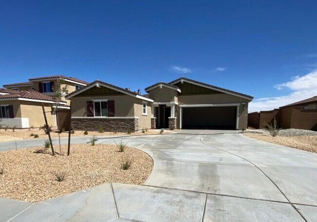 Building Photo - 12976 Luna Rd