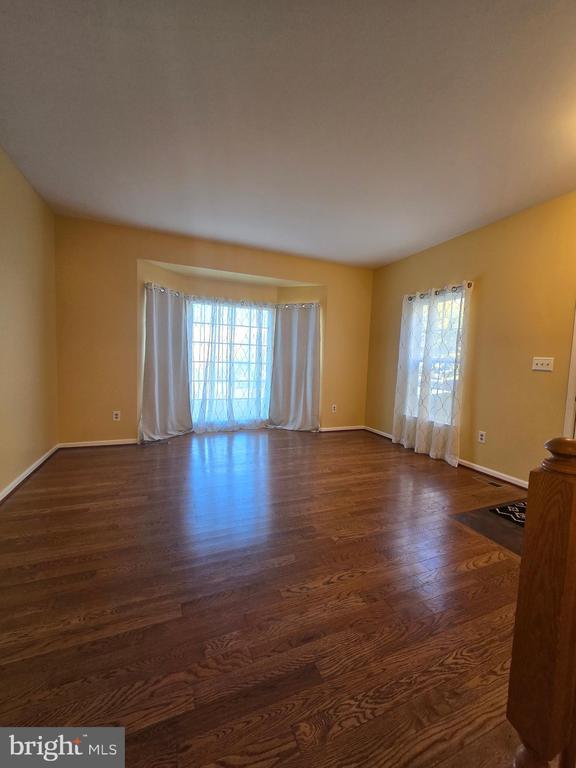Building Photo - 160 Leeds Creek Cir