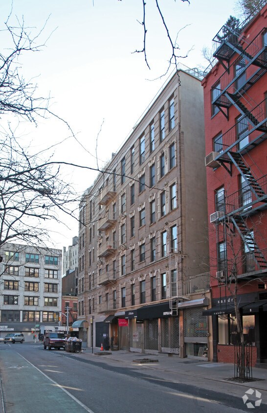 Building Photo - 2-6 Prince St
