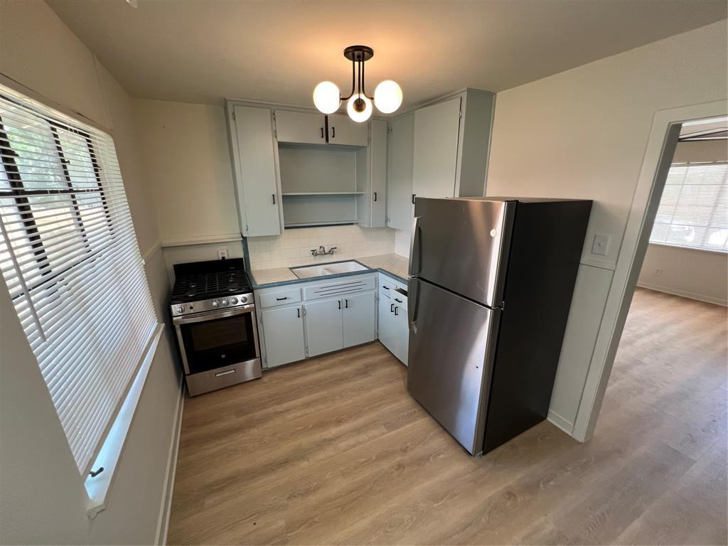 Foto principal - 906 E 46th St