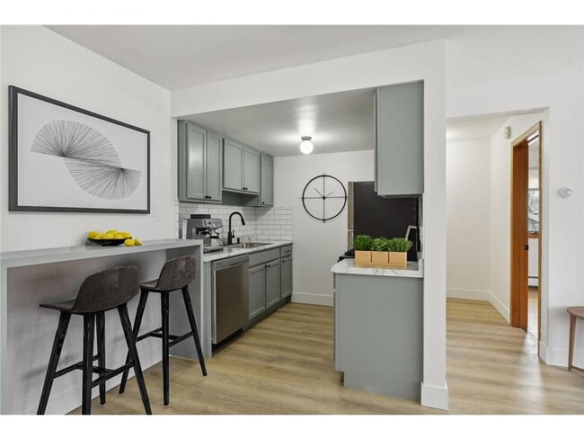 Foto del edificio - 99 E 54th St